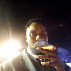 Meet your Posher, Derrick